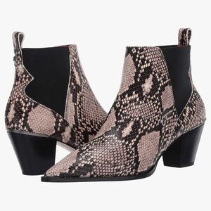 Ted Baker London Snake 🐍 print pointed toe boots size 39.5